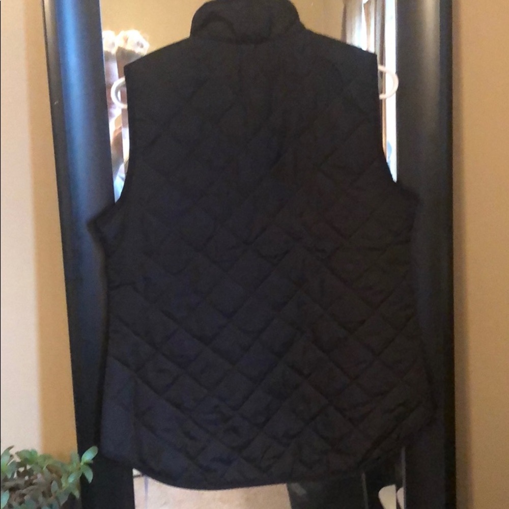 Vest - Picture 2 of 3